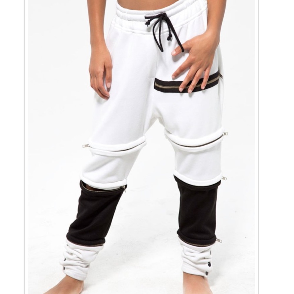 Sweatpants w/ Detachable Zipper Detail